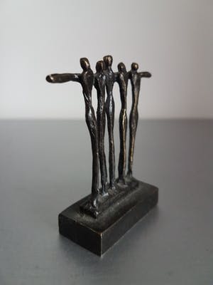 Corry Ammerlaan - Miniatuur beeldje "Vrienden" kopen? Bied vanaf 15!