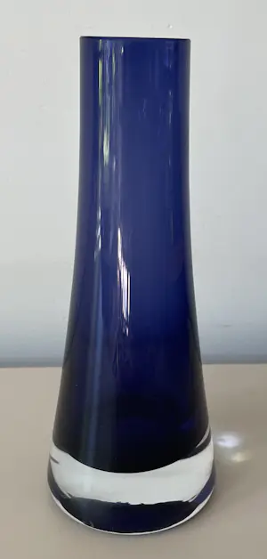 Krosno Glass S.A. - Dikwandige paarse glazen vaas kopen? Bied vanaf 23!