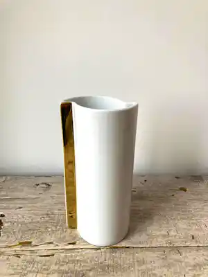 Gerold Porzellan - Op Art Gerold Porzellan witte vaas met gouden rand, jaren 60ig verkocht voor € 20!