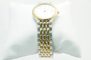 8 - Onedel unisex bicolor polshorloge met band Longines Le Grande Classique kopen? Bied vanaf 240!
