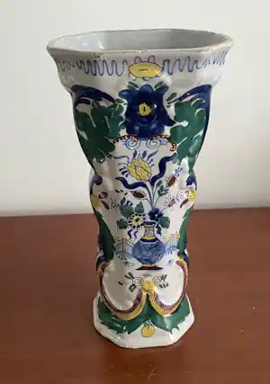 Desvres - Antieke 19e eeuwse polychrome aardewerken vaas kopen? Bied vanaf 35!