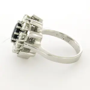18k witgouden ring bezet met saffier en briljant geslepen diamanten tot. 0.65ct kopen? Bied vanaf 800!
