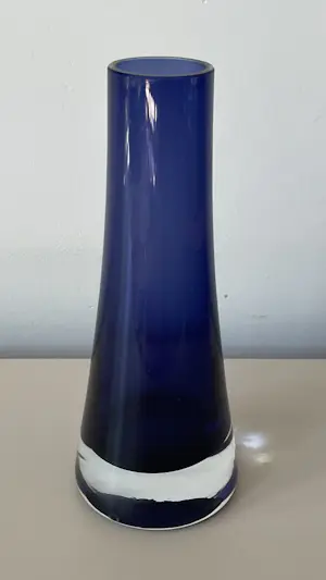Krosno Glass S.A. - Dikwandige paarse glazen vaas kopen? Bied vanaf 23!