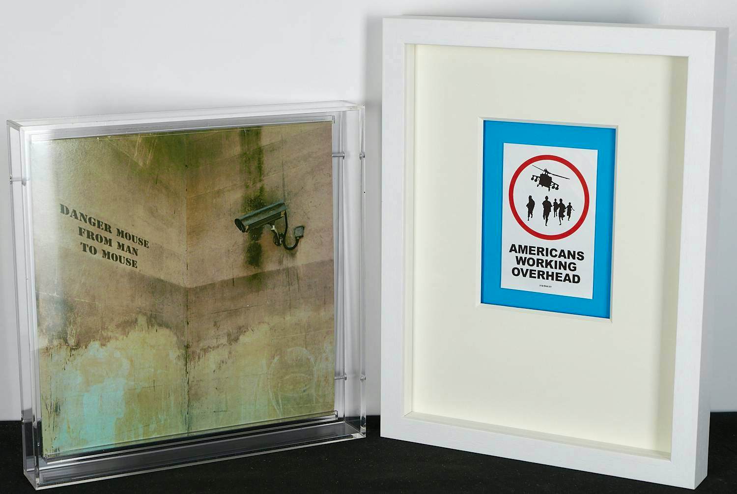 Banksy - Fraaie set Record Danger Mouse in showcase +