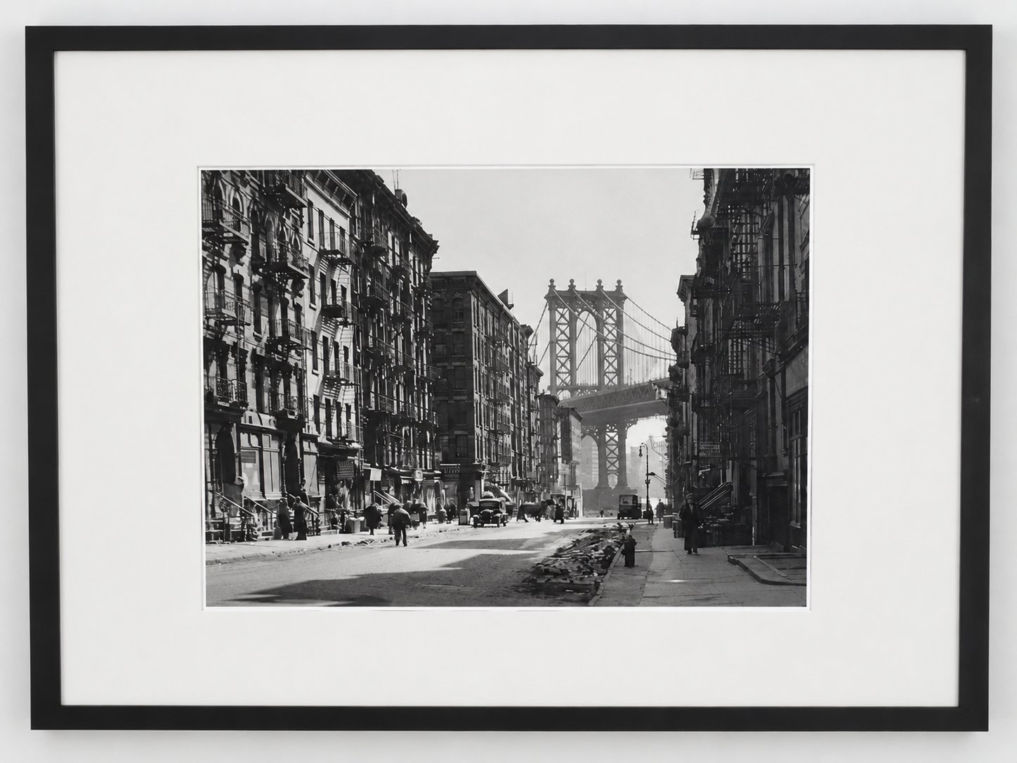Berenice ABBOTT - Pike and Henry Street, Manhattan (1935/36) kopen? Bied vanaf 649!