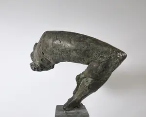 Wim Steins - Groot elegant bronzen beeld van een danseres op hoge smalle sokkel kopen? Bied vanaf 2000!
