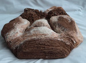 Niet of onleesbaar gesigneerd - Aardewerk (chamotte) en verf, ‘Hoofd’ – hoogte 44 cm kopen? Bied vanaf 1!