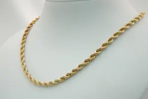 77 - Elegant 14 karaat geel gouden "koord" collier - klein model kopen? Bied vanaf 415!