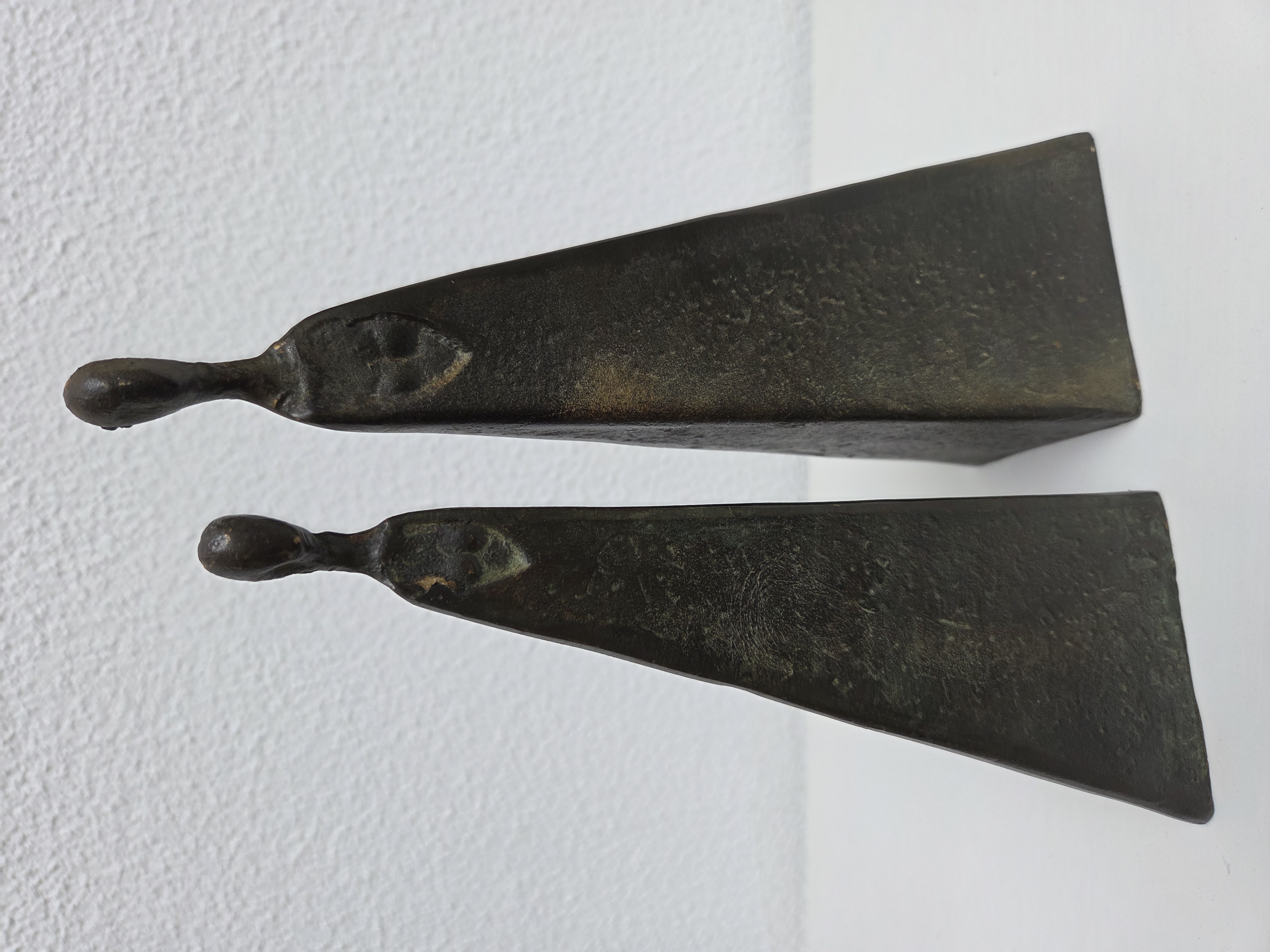 Sydney Kumalo - 2 bronzen sculpturen van een vrouw kopen? Bied vanaf 200!