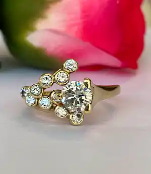 Vintage cocktailring van 18 karaat geelgoud met diamanten kopen? Bied vanaf 1500!