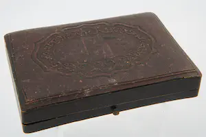 1 - Frankrijk 19e eeuws 18kt gouden horloge met fraai gegraveerde wijzerplaat kopen? Bied vanaf 350!