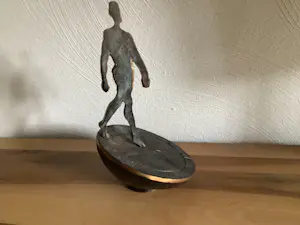 Desiree Tonnaer - Figuur op zonnewijzer kopen? Bied vanaf 55!
