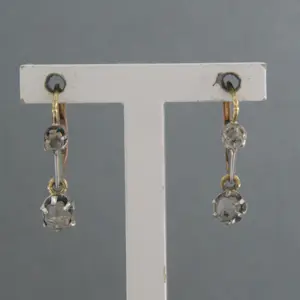 Goud met zilver oorhanger bezet met roos geslepen diamant 0.10ct F/G - P kopen? Bied vanaf 130!