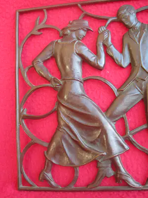 Heinrich Friedrich Moshage - Bronzen reliëfs arbeiders en dansend paar. kopen? Bied vanaf 120!