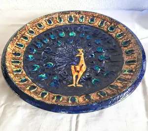 West Germany Ceramano - Wandteller Keramik mit Pfauenmotiv Mid-Century 1960er Jahre Größe 44 cm kopen? Bied vanaf 95!