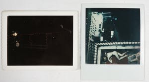 Andy Warhol - Lot van twee polaroid foto's kopen? Bied vanaf 250!