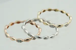 33-Drie Elegante 9Krt rosé & wit & geel dames ringen - met diamant kopen? Bied vanaf 100!