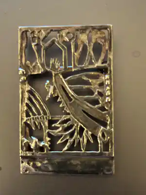 Jeroen Krabbé - Zilveren design broche/hanger 'Vogelxang' verkocht voor € 60!