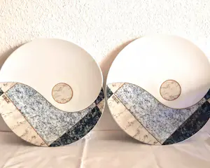 Hutschenreuther - Porzellan Set (6-teilig) 2 Platten 2 Vasen 2 Kerzenständer IG BCE Jubiläum kopen? Bied vanaf 48!