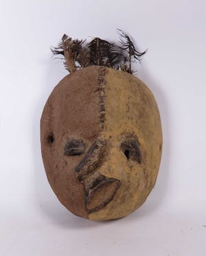Pende - Hout, Oud Mbuyu-masker met veren kopen? Bied vanaf 1!