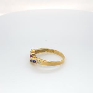 18kt g diamantring+robijn ,saffier smaragdmaat 54/17,50, 3,07 gr kopen? Bied vanaf 130!