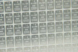 56 - Valcambi Suisse massief Zilveren .999 baartje - 100 x 1 gram - in plastic kopen? Bied vanaf 120!