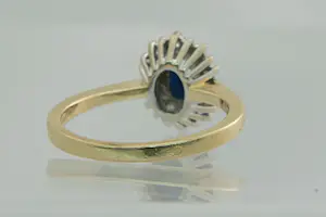 70- Sierlijke 14 krt goud & diamanten ring met diep-blauwe saffier - klein model kopen? Bied vanaf 220!