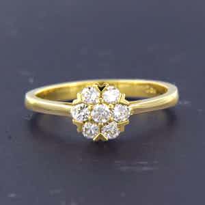 18K Goud - geel gouden ring bezet met briljant geslepen diamant verkocht voor € 500!