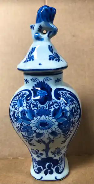 Porceleyne Fles - Royal Delft Dekselvaas 1974 kopen? Bied vanaf 75!