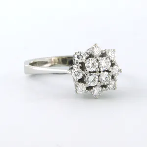 18k witgouden entourage ring bezet met briljant geslepen diamanten tot. 0,65ct kopen? Bied vanaf 550!