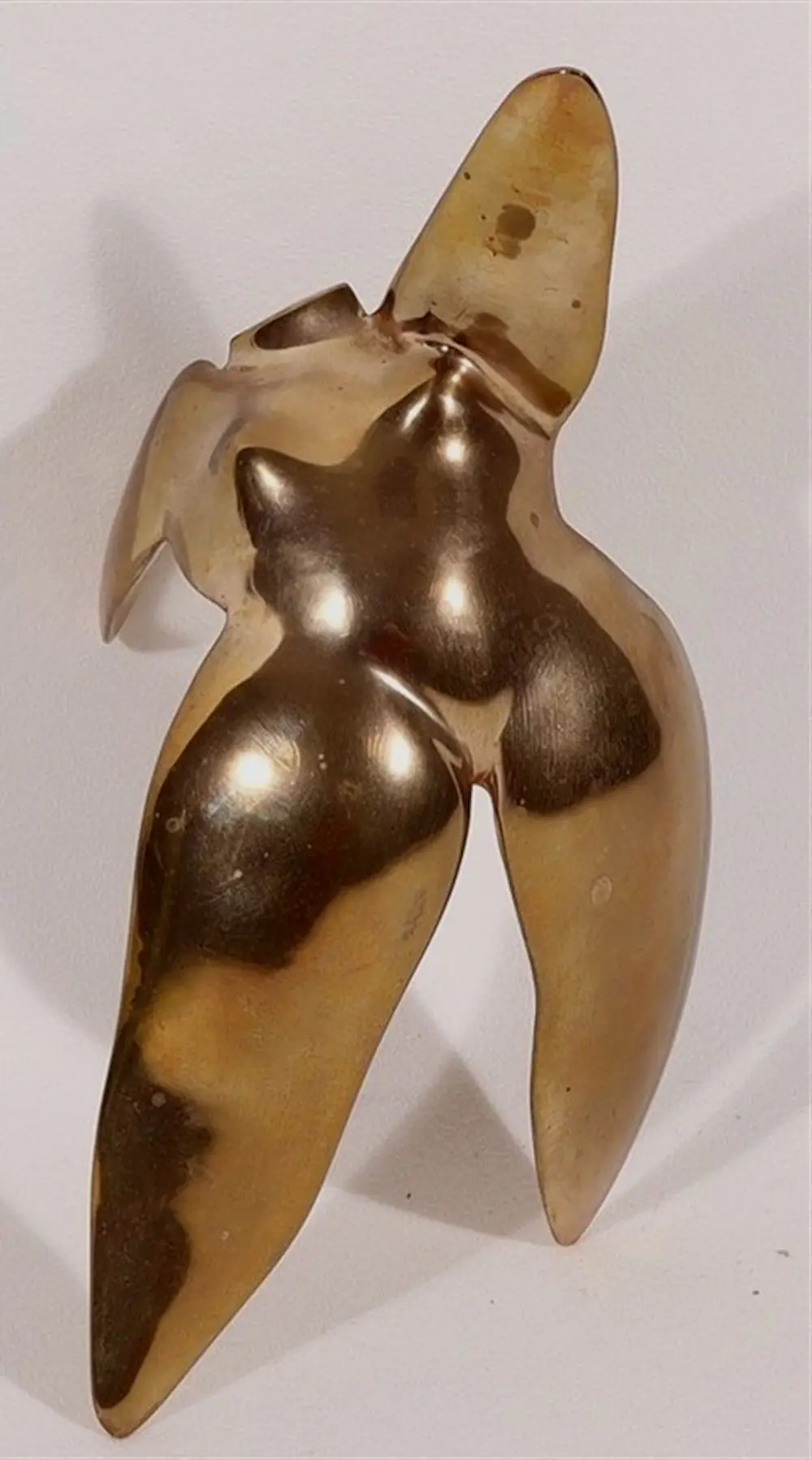 Kobe - Vergulde bronzen sculptuur: Arcade (vrouwenlichaam) kopen? Bied vanaf 895!