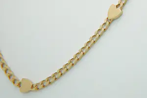 32 - Apart 18 karaats geel-gouden collier met 8 massieve hartjes. kopen? Bied vanaf 650!