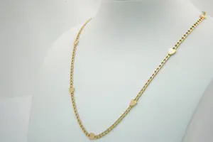 32 - Apart 18 karaats geel-gouden collier met 8 massieve hartjes. kopen? Bied vanaf 650!