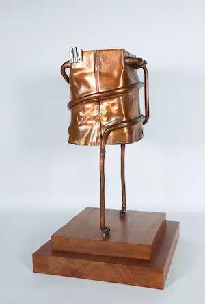 Harry Piller - Sculptuur van koper en hout, Zonder titel kopen? Bied vanaf 100!