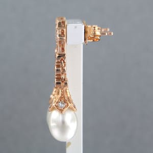 14k rosé gouden oorhangers bezet met parel en 8 kant geslepen diamant tot.0.34ct kopen? Bied vanaf 440!
