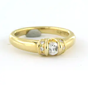 18k geel gouden ring bezet met briljant geslepen diamant 0.31ct kopen? Bied vanaf 700!