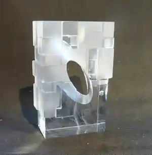 Novy Bor - Han de Kluijver Glaskunstbeurs jaarobject verkocht voor € 100!