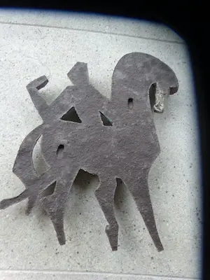 Joop Puntman - Unieke zeldzame wandplaquette - sculptuur van dansende figuur met paard kopen? Bied vanaf 250!