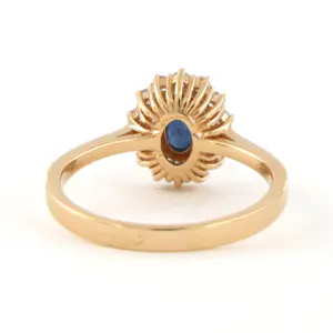 18k gouden ring met saffier en briljant geslepen diamant tot. 0.24ct kopen? Bied vanaf 650!