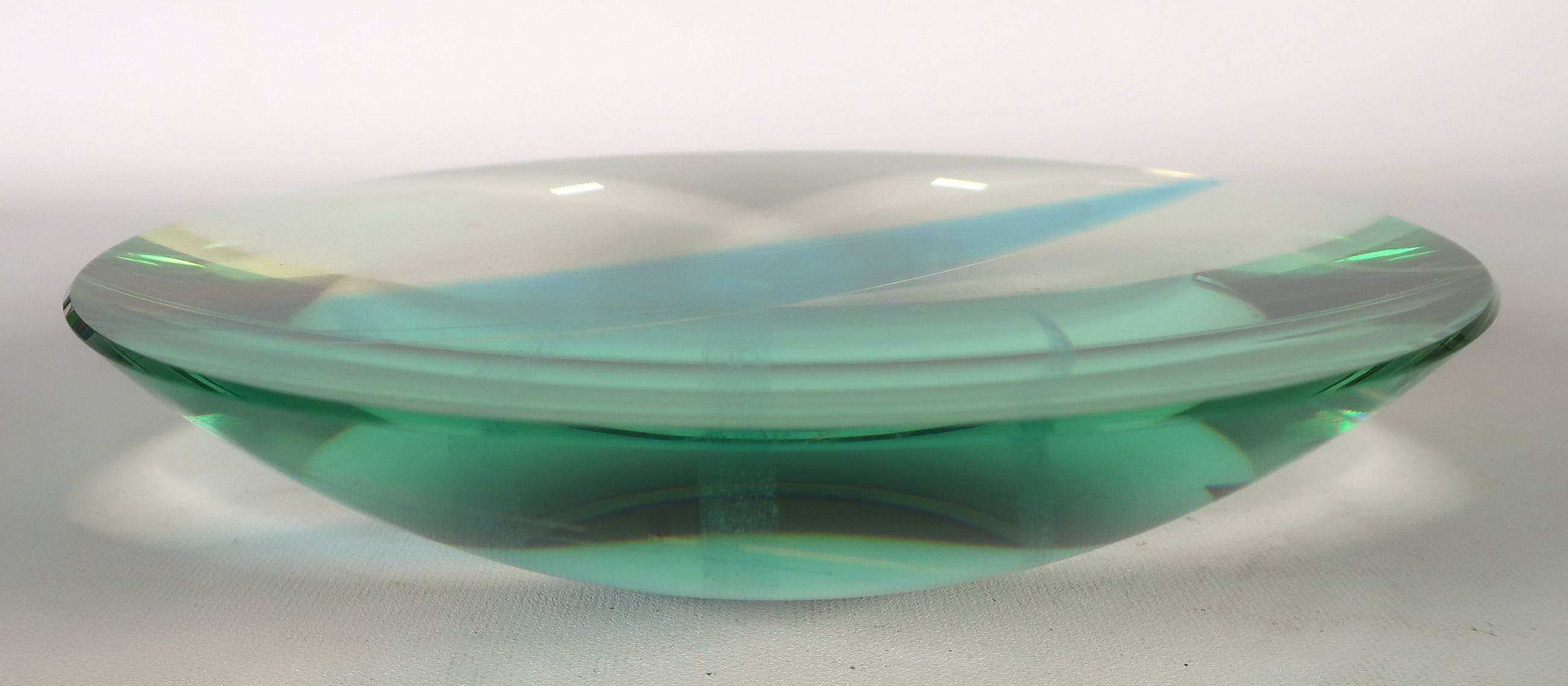 Oliver Lesso Oliver Lesso - Glas, unica Small Lake-Colour 1 Verkocht | Kunstveiling.be