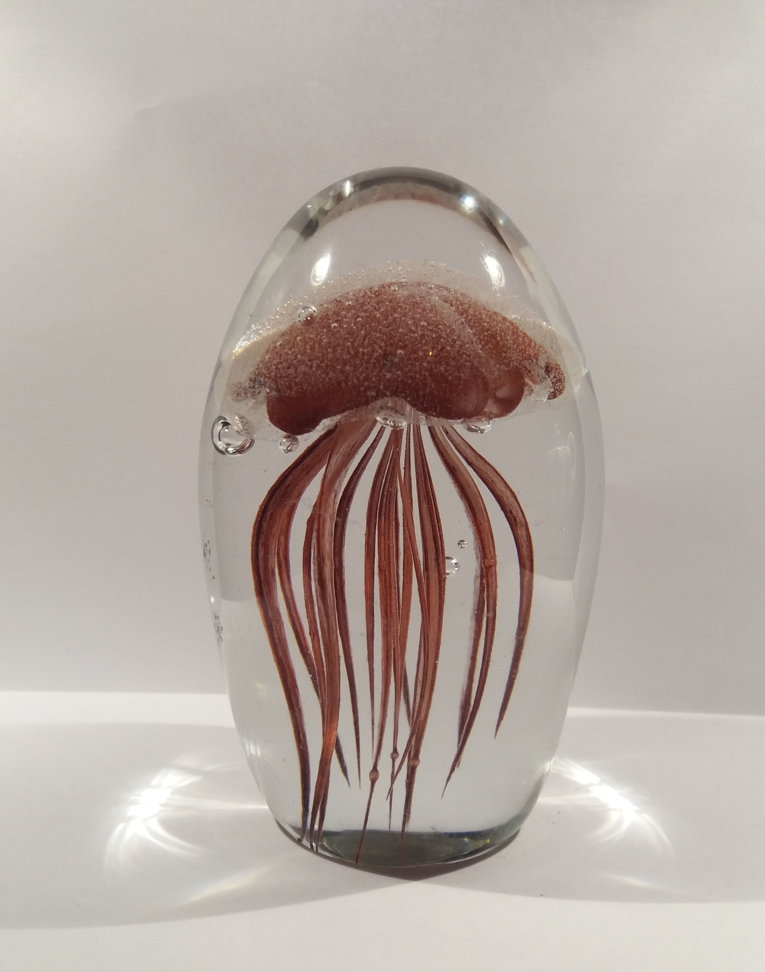 Niet of onleesbaar gesigneerd - 3D jellyfish Presse-papier Glow in the Dark kopen? Bied vanaf 1!