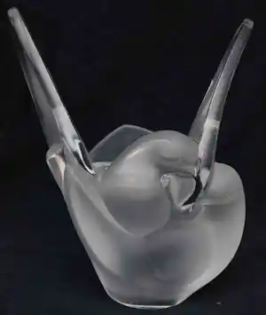 Marc Lalique - LALIQUE 'Sylvie' Love Birds Sylvie Vase LALIQUE kopen? Bied vanaf 290!