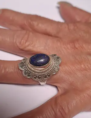 nieuwe Handgemaakte  zilveren ring met blauwe lapis lazuli kopen? Bied vanaf 50!