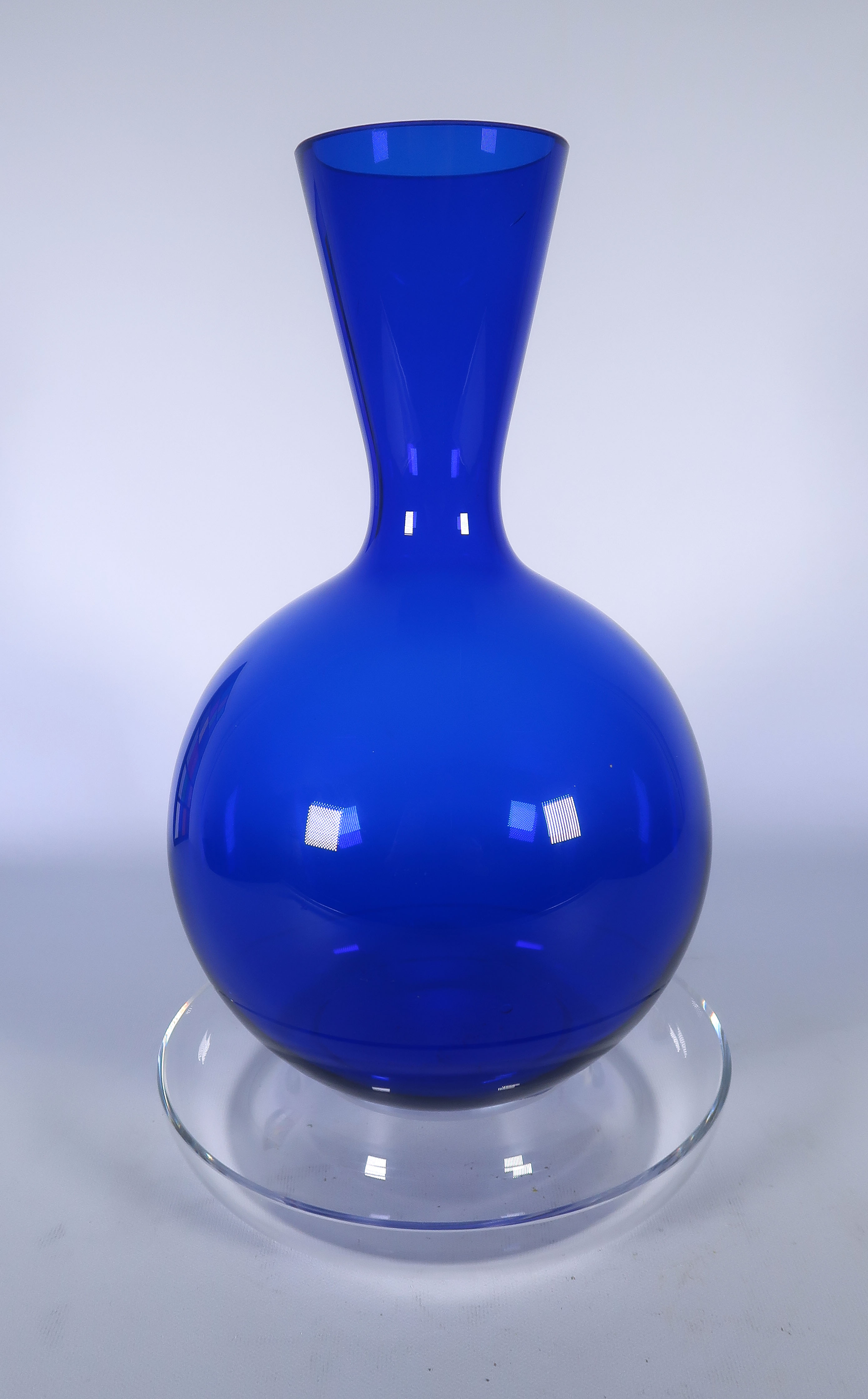 Novosad & Syn - Glas, Fles op losse voet verkocht voor € 3!