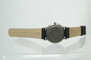 20-   Groot DANISH DESIGN WATCH IQ12Q1108 TITANIUM polshorloge kopen? Bied vanaf 30!