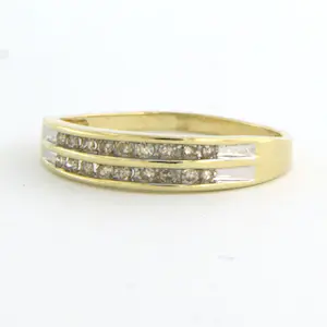 14k bicolour gouden ring bezet met briljant geslepen diamant 0.16 karaat kopen? Bied vanaf 190!
